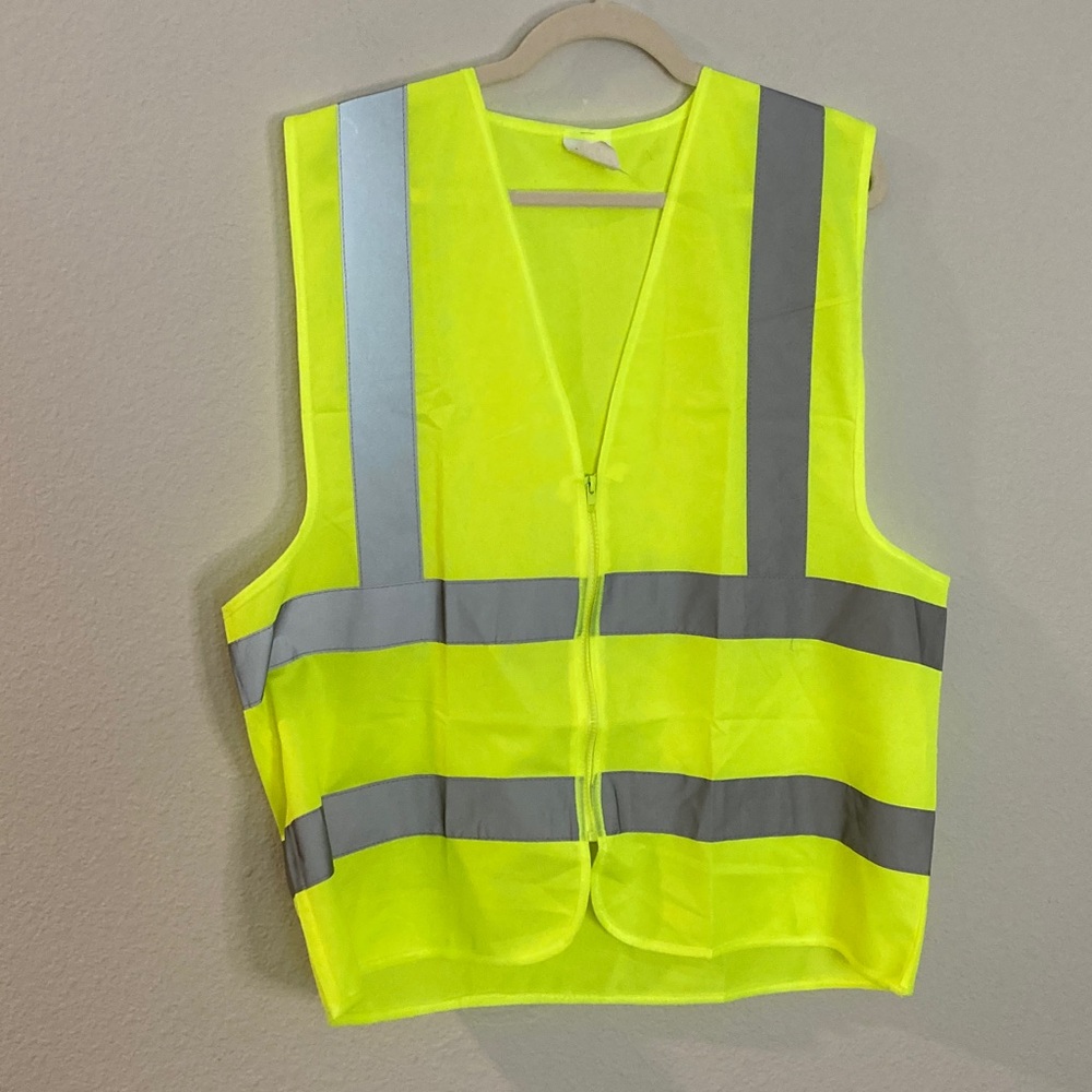 NEIKO High-Visibility Safety Vest with Reflective Stripes XL